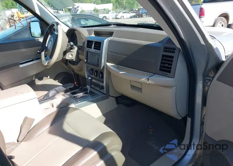 2008 Jeep Liberty Limited Edition z USA, uszkodzony, nr VIN 1J8GN58K98W171463